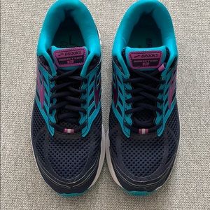 Brooks Addiction 13 Sneakers